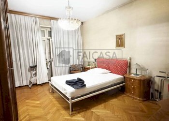 Camera da letto - Four-room apartment corso Alessandro Tassoni, 66, Torino (neighborhood San Donato) - photo 9