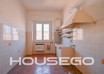 Cucina - Quadrilocale via del Molo, 3, Genova (zona Centro Storico) - foto 13