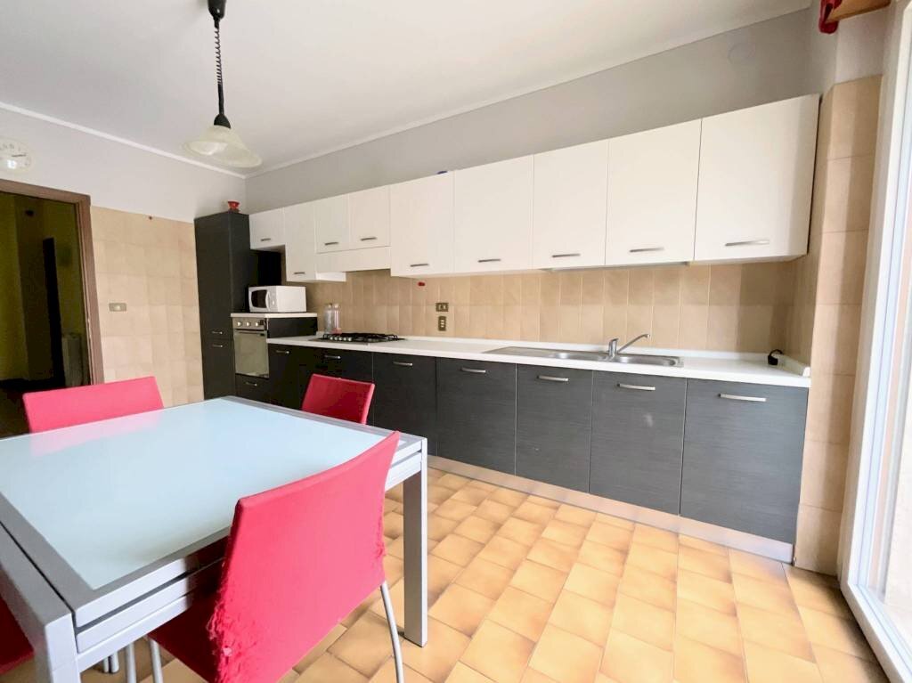 Cucina - Four-room apartment Busca - photo 3