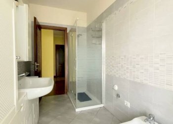 Bagno - Four-room apartment Busca - photo 16