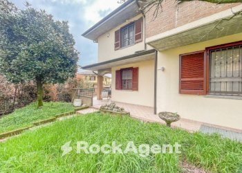 Giardino - Villa via Gabriele d'Annunzio, 7, Salerano sul Lambro - foto 2