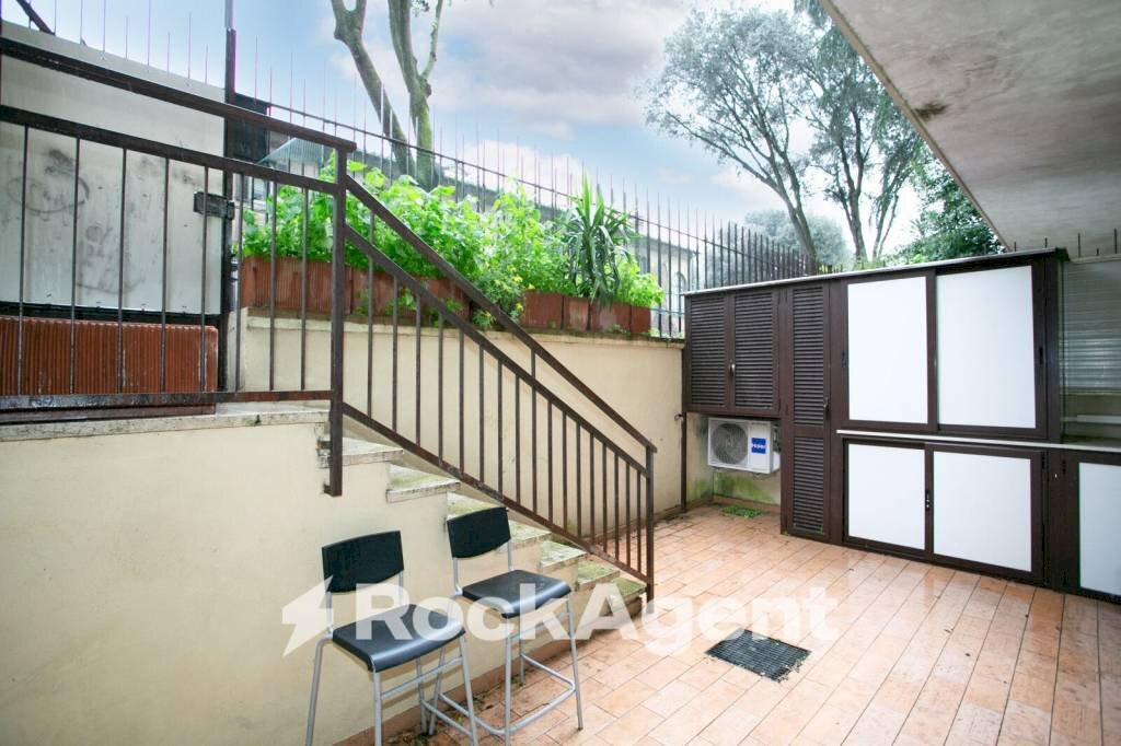 Terrazzo - Bilocale via Salaria, 348a, Roma - foto 1
