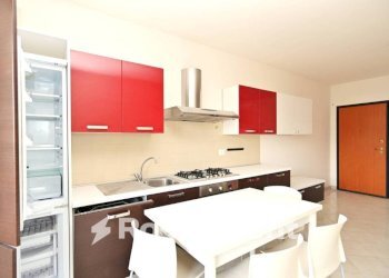 Cucina - Two-room apartment via del Crocifisso, 115, Latina - photo 9