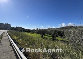 Terreno - Building land viale Magna Grecia, Catanzaro - photo 6