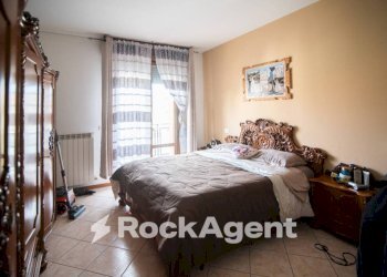 Camera da letto - Appartamento via Palmiro Togliatti, 1, Montecalvo in Foglia - foto 21