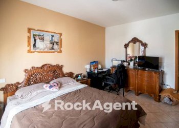 Camera da letto - Appartamento via Palmiro Togliatti, 1, Montecalvo in Foglia - foto 22