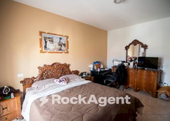 Camera da letto - Appartamento via Palmiro Togliatti, 1, Montecalvo in Foglia - foto 23