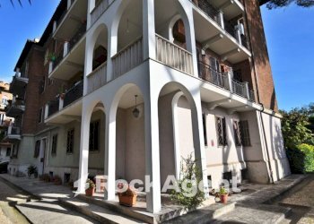 Facciata - Appartamento via Cilicia, 53, Roma - foto 8