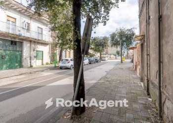 Zona - Casa indipendente corso V. Emanuele, 129, Angri - foto 3