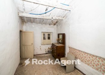 Stanza non arredata - Four-room apartment via Montebello, 24, Terre Roveresche - photo 5
