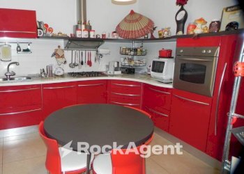 Cucina - Appartamento via Pietro Nenni, 39, Montecarotto - foto 1