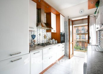 Cucina - Appartamento via Suvereto, 257, Roma - foto 13