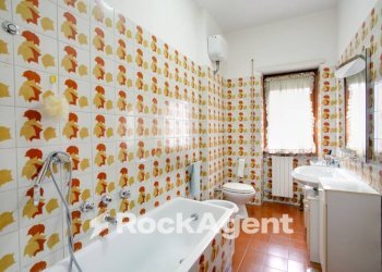 Bagno - Appartamento via Suvereto, 257, Roma - foto 26
