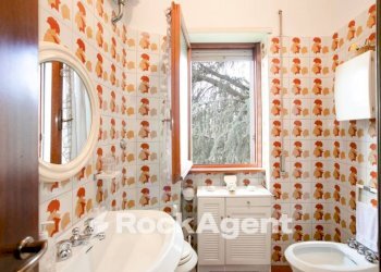 Bagno - Appartamento via Suvereto, 257, Roma - foto 27