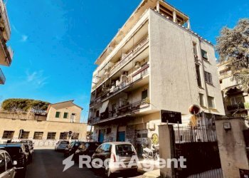 Facciata - Appartamento via Pietro Maffi, Roma - foto 21