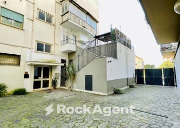 Cortile interno - Appartamento via Pietro Maffi, Roma - foto 25