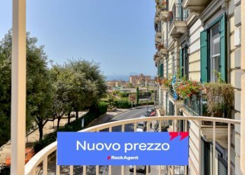 Balcone - Quadrilocale corso Vittorio Emanuele, Napoli (zona Chiaia) - foto 2