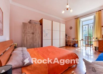 Camera da letto - Four-room apartment corso Vittorio Emanuele, Napoli (neighborhood Chiaia) - photo 5