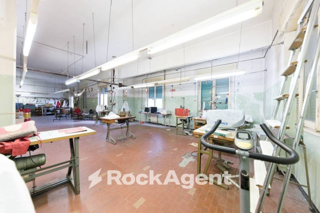 Interno non residenziale - Magazzino salita Sella, Genova (zona Apparizione) - foto 3