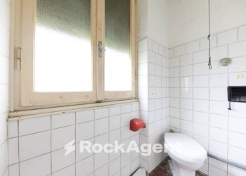 Bagno - Magazzino salita Sella, Genova (zona Apparizione) - foto 17