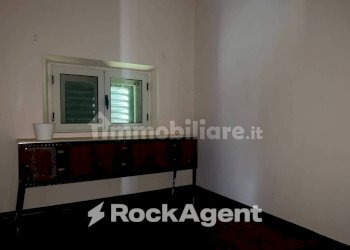 Camera da letto - Apartment via Amiternina, 16, L'Aquila - photo 10