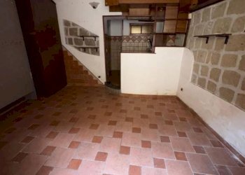 Cantina - One-room apartment salita del Petraio, Napoli (neighborhood Vomero) - photo 3