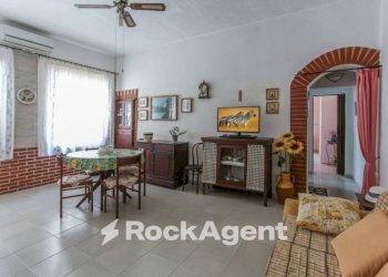 Salone - Appartamento via Piave, 1, Marina di Gioiosa Ionica - foto 4