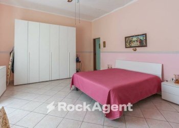 Camera da letto - Appartamento via Piave, 1, Marina di Gioiosa Ionica - foto 12