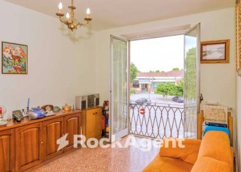 Salone - Three-room apartment via Libertà, 21, Cusago - photo 2