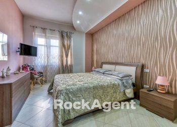 Camera da letto - Four-room apartment via Pino Amato, 16, Casoria - photo 11