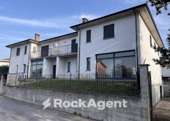 Facciata - Three-room apartment via Romera Vecchia, 25, Broni - photo 24