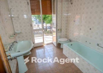 Bagno - Appartamento via Cassia, 106, Acquapendente - foto 15