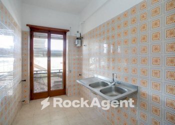 Cucina - Attico via di Torre Rossa, 35, Roma - foto 15