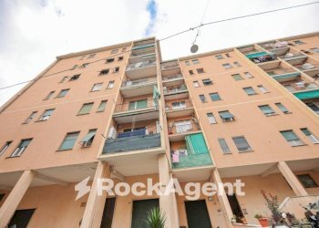 Facciata - Appartamento corso Luigi Andrea Martinetti, 113, Genova (zona Sampierdarena) - foto 1