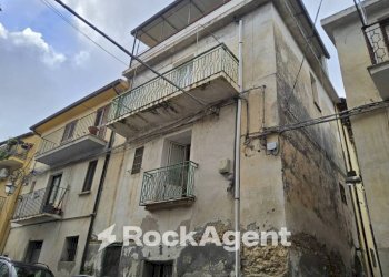 Facciata - Independent house via Giacomo Leopardi, 36, Gioiosa Ionica - photo 2