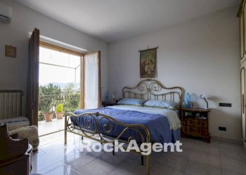 Camera da letto - Villa via dei Tulipani, 25, Soverato - photo 19