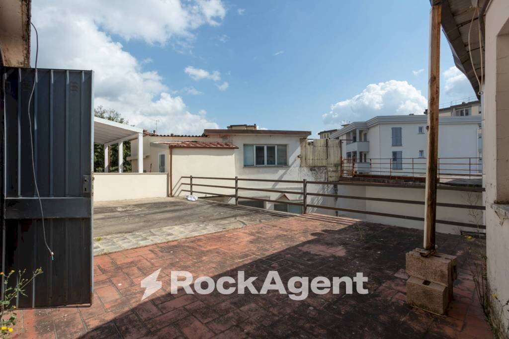 Terrazzo - Four-room apartment via Francesco Cilea, 26, Empoli - photo 2