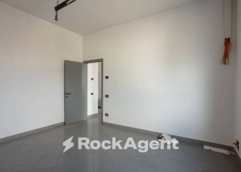 Camera da letto - Four-room apartment via Francesco Cilea, 26, Empoli - photo 22