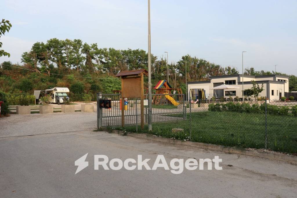 Zona - Attività Commerciale strada Nazionale Adriatica Sud, 108, Fano - foto 3