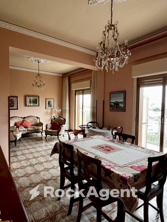 Salone - Appartamento via Brigadiere Nastasi, 3, Sciacca - foto 3