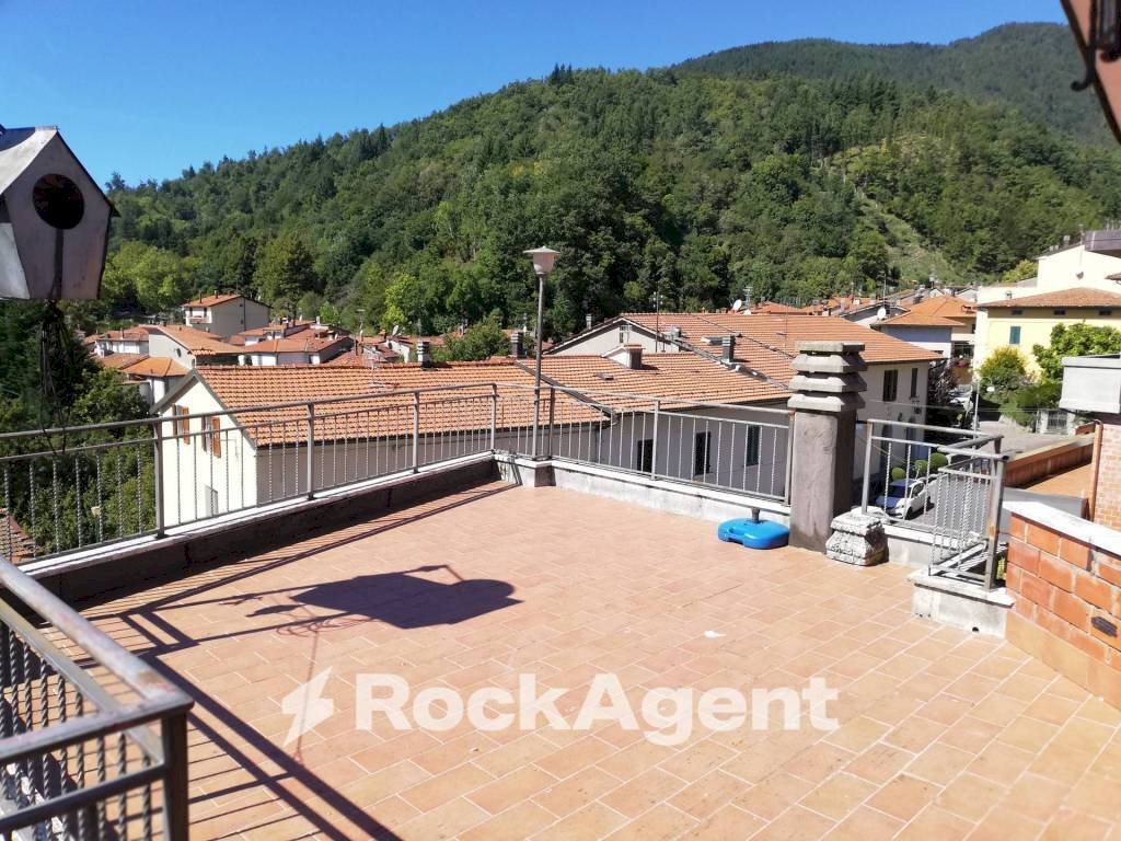 Terrazzo - Quadrilocale via Risorgimento, 127, San Marcello Piteglio - foto 3