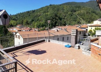 Terrazzo - Quadrilocale via Risorgimento, 127, San Marcello Piteglio - foto 3