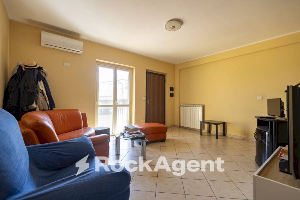 Salone - Terraced Villa via Reggio Calabria, 20, Montauro - photo 3