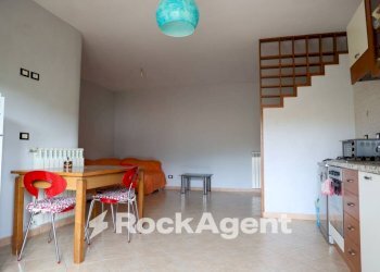 Cucina - Four-room apartment via Martiri di Nassirya, San Floro - photo 2