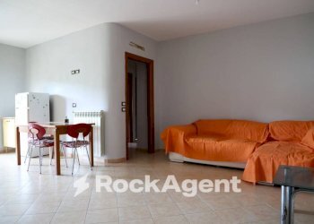 Salone - Four-room apartment via Martiri di Nassirya, San Floro - photo 3