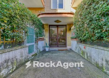 Cortile interno - Appartamento via Sacerdote Giovanni Giuseppe Pirozzi, Villaricca - foto 27