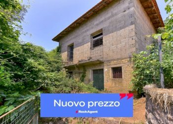 Facciata - Casa indipendente via Santa Lucia, Agerola - foto 1