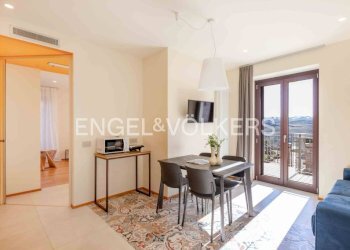 Salone - Monolocale via Vittorio Alfieri, Castiglione Falletto - foto 2