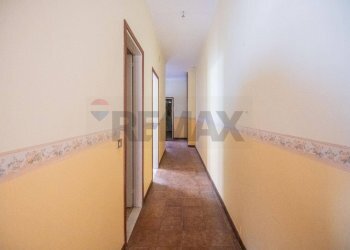 Hall / corridoio - Semi-detached house VIA PORTA DEL VENTO
30, Caltagirone - photo 6