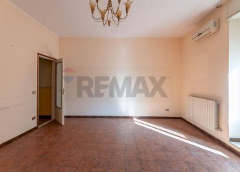 Stanza vuota - Semi-detached house VIA PORTA DEL VENTO
30, Caltagirone - photo 13